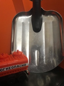 Лопата безискровая